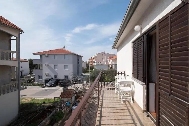 Apartments Fidelis - One Bedroom Apartment With Terrace And Garden View 2 Trogir